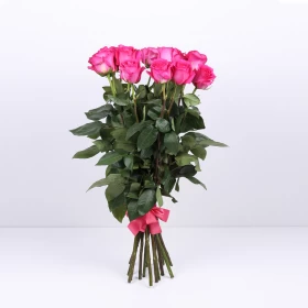 Букет 15 розовых роз 70см